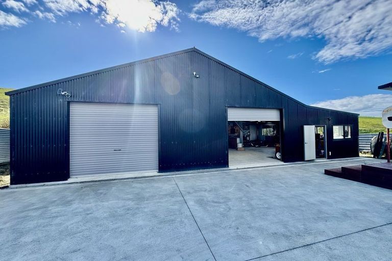 Photo of property in 105 Beach Road, Awamoa, Oamaru, 9495