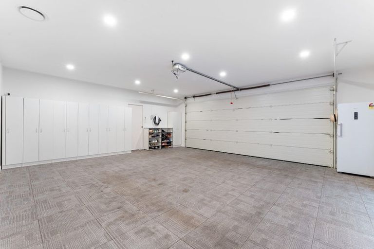 Photo of property in 17 Te Hoe Grove, Pinehill, Auckland, 0632