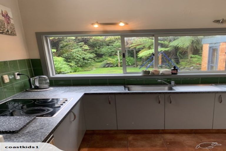 Photo of property in 3 Rata Street, Karoro, Greymouth, 7805