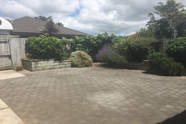 Photo of property in 14 Katerini Grove, Papamoa Beach, Papamoa, 3118