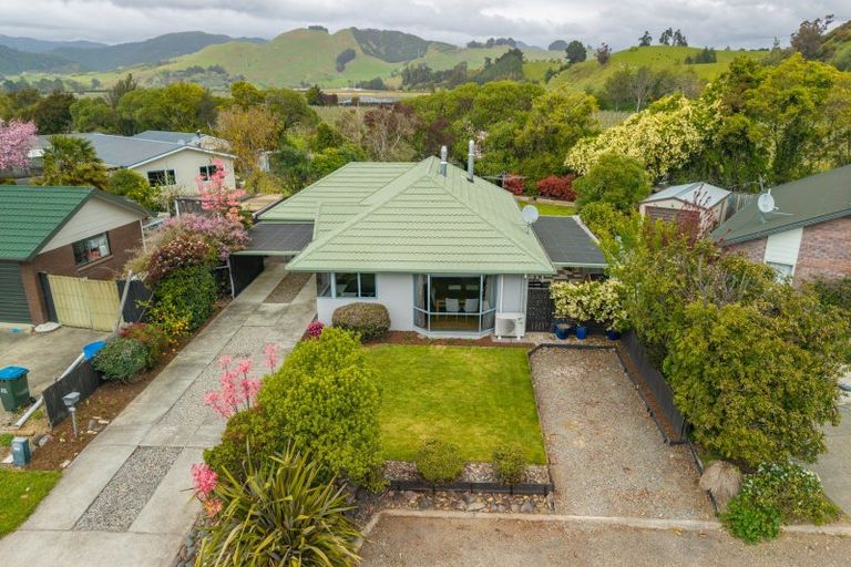 Photo of property in 24 Rintoul Place, Brightwater, 7022
