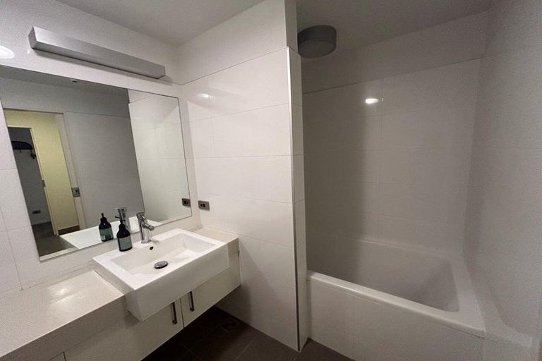 Photo of property in Vivaldi Apartments, 8/48 Marine Parade, Mount Maunganui, 3116