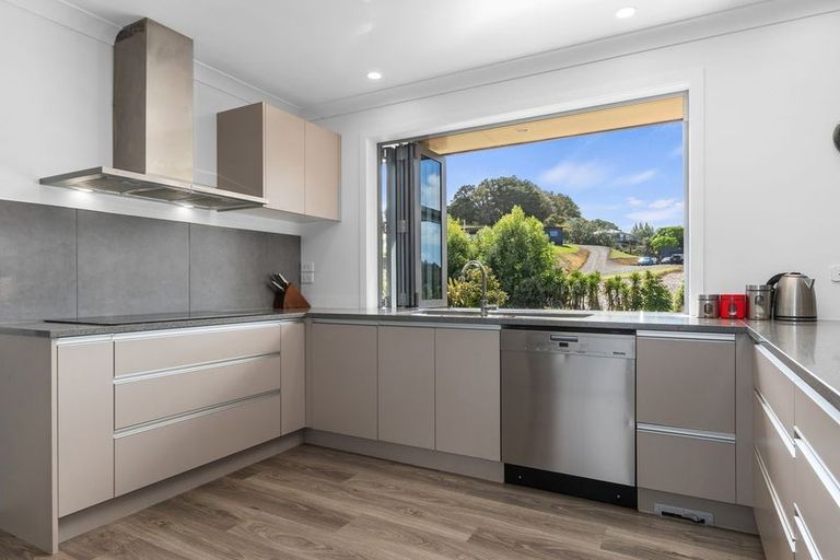 Photo of property in 10 Giovanni Drive, Whareora, Whangarei, 0175