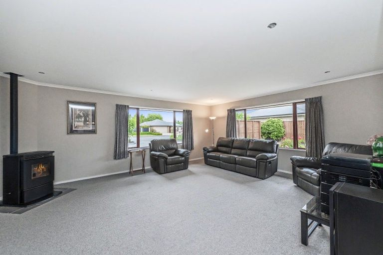 Photo of property in 92 Acacia Avenue, Rangiora, 7400