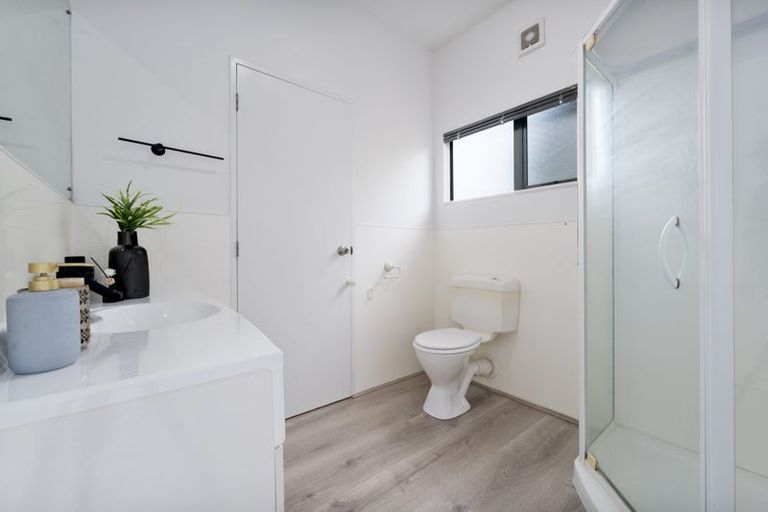 Photo of property in 257 Glengarry Road, Glen Eden, Auckland, 0602