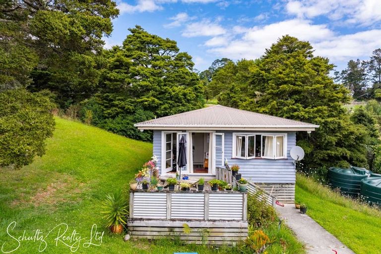 Photo of property in 43b Hook Road, Paparoa, 0571