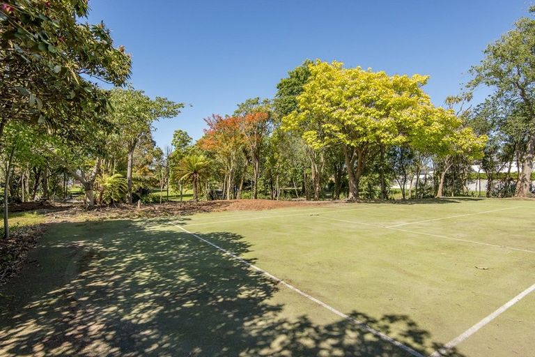 Photo of property in 114 Glandovey Road, Strowan, Christchurch, 8052