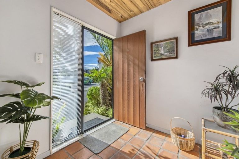 Photo of property in 28 Oceanbeach Road, Mount Maunganui, 3116