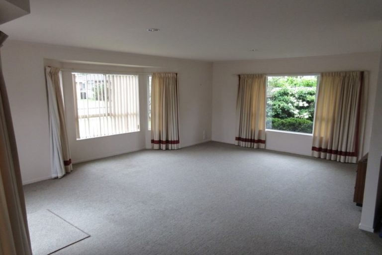 Photo of property in 13 Sunburst Court, Paraparaumu Beach, Paraparaumu, 5032