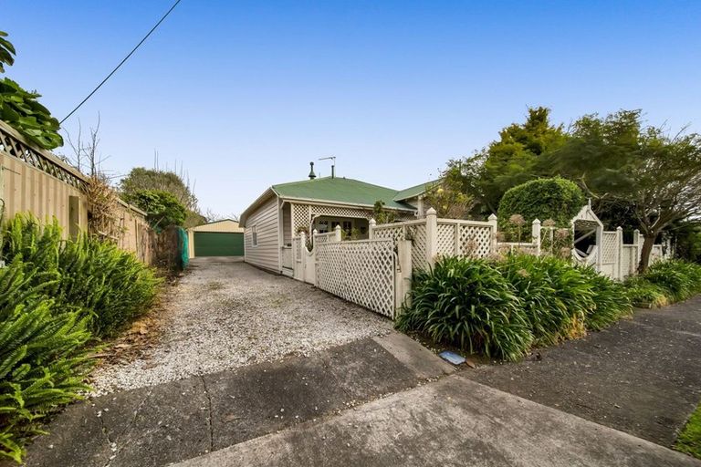 Photo of property in 67 Broadway, Waitara, 4320
