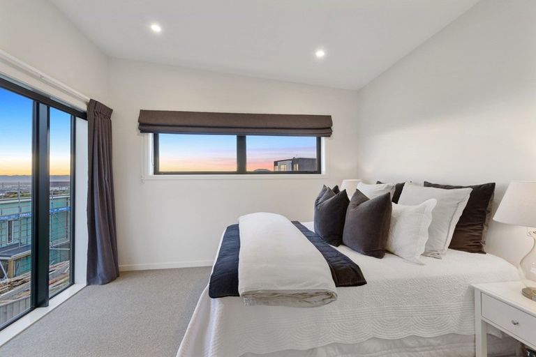 Photo of property in 170 Penruddock Rise, Westmorland, Christchurch, 8025