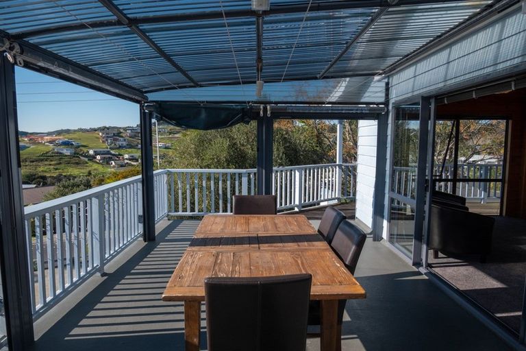 Photo of property in 33 Cable Bay Block Road, Cable Bay, 0420