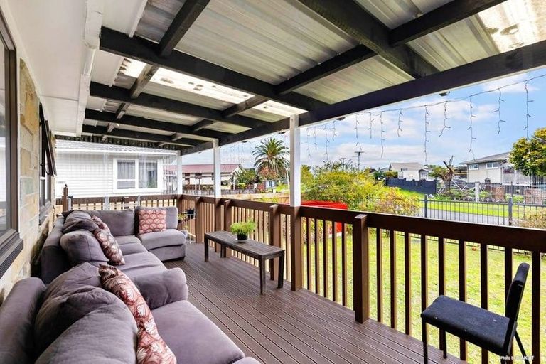 Photo of property in 15 Cape Road, Mangere, Auckland, 2022