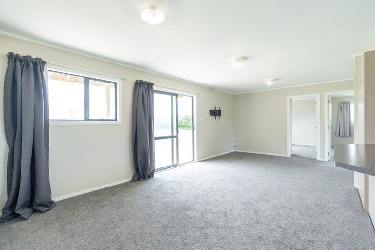 Photo of property in 1155a Parewanui Road, Parewanui, Bulls, 4894