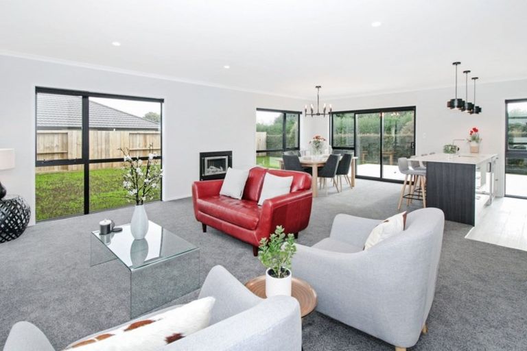 Photo of property in 6 Terli Way, Glen Avon, New Plymouth, 4312