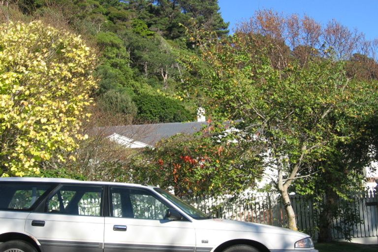 Photo of property in 22 Nikau Street, Eastbourne, Lower Hutt, 5013