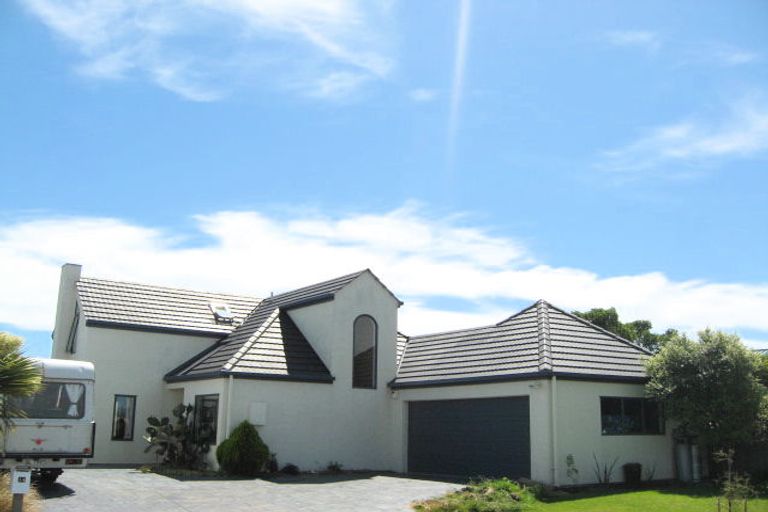 Photo of property in 14 Evenwood Place, Waimairi Beach, Christchurch, 8083