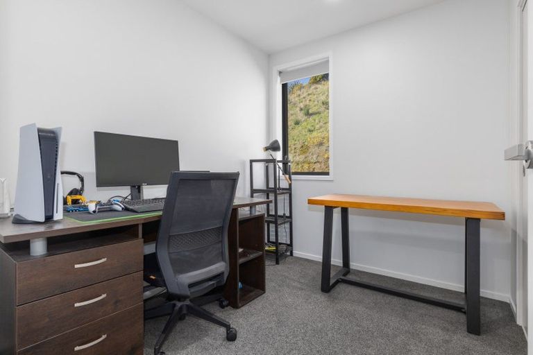 Photo of property in 27 Holystone Road, Whitby, Porirua, 5024