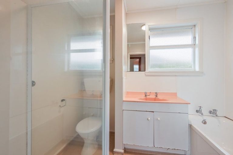 Photo of property in 34 Vardon Crescent, Shirley, Christchurch, 8061