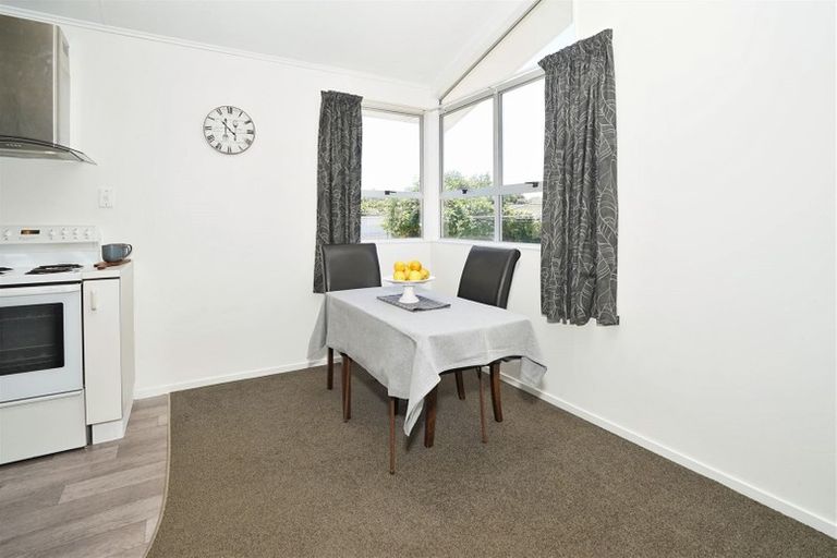 Photo of property in 4 Elmwood Crescent, Pukete, Hamilton, 3200