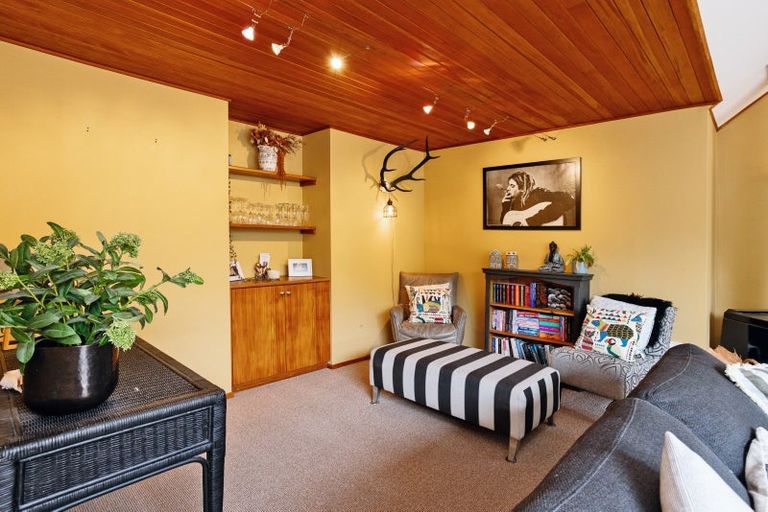 Photo of property in 53 Marama Avenue North, Otatara, Invercargill, 9879