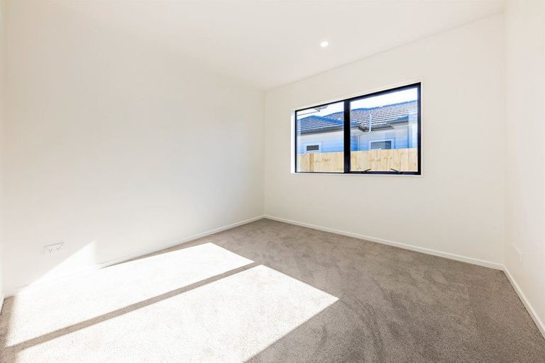 Photo of property in 21 Tuuhura Road, Pukekohe, 2120