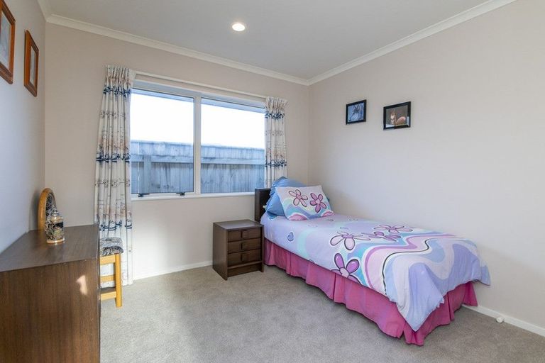Photo of property in 29 Leanne Way, Waikanae Beach, Waikanae, 5036