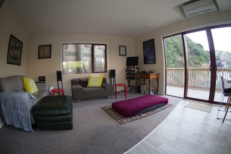 Photo of property in 127 Happy Valley Road, Owhiro Bay, Wellington, 6023