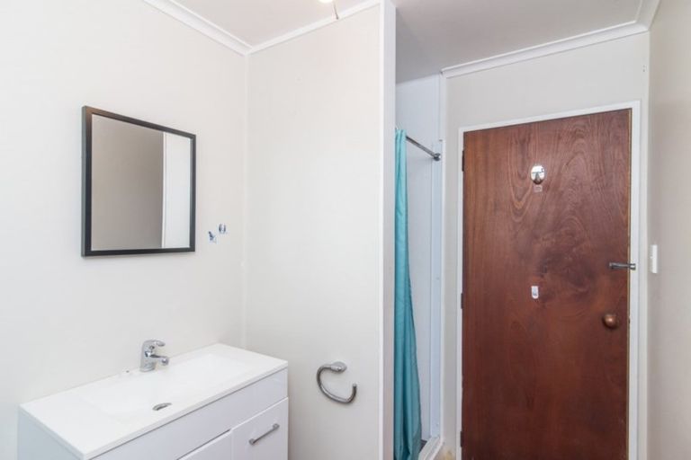 Photo of property in 27 Ruahine Street, Paraparaumu, 5032