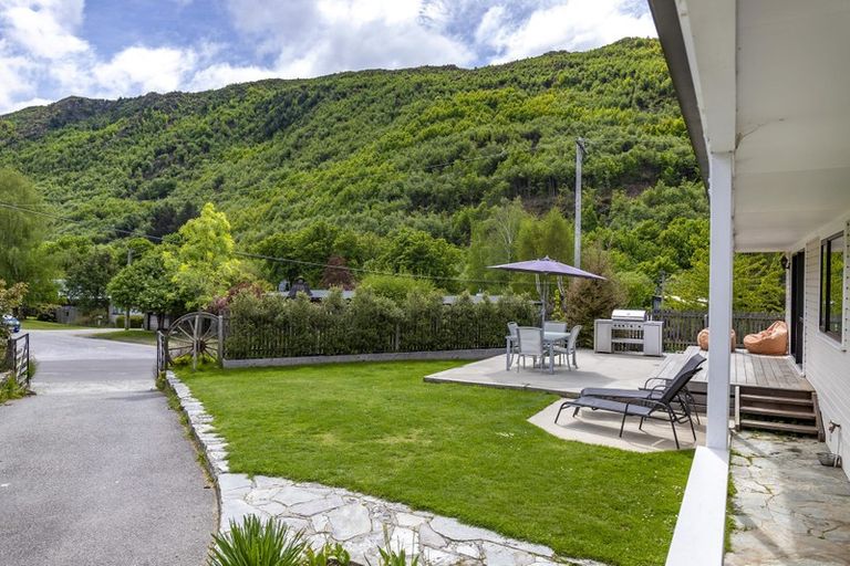 Photo of property in 8 Boundary Street, Arrowtown, 9302