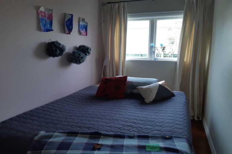 Photo of property in 14 Venice Street, Martinborough, 5711