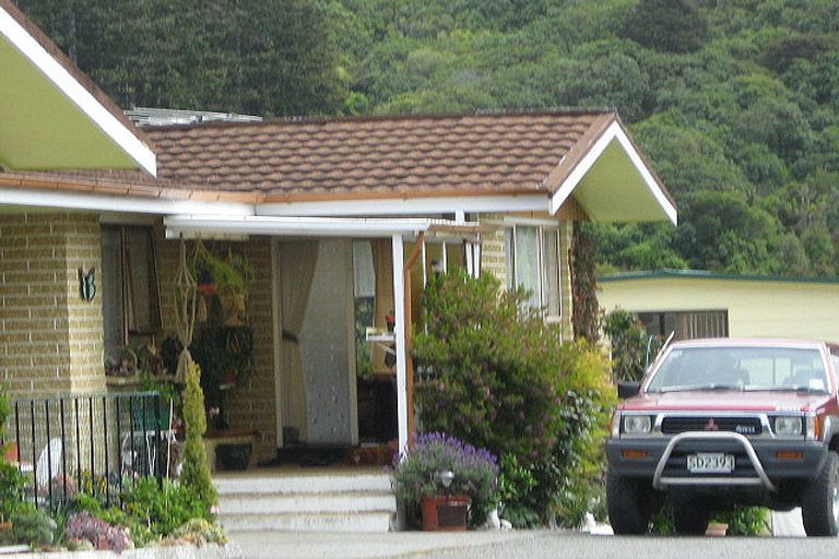Photo of property in 131b Waikawa Road, Picton, 7220
