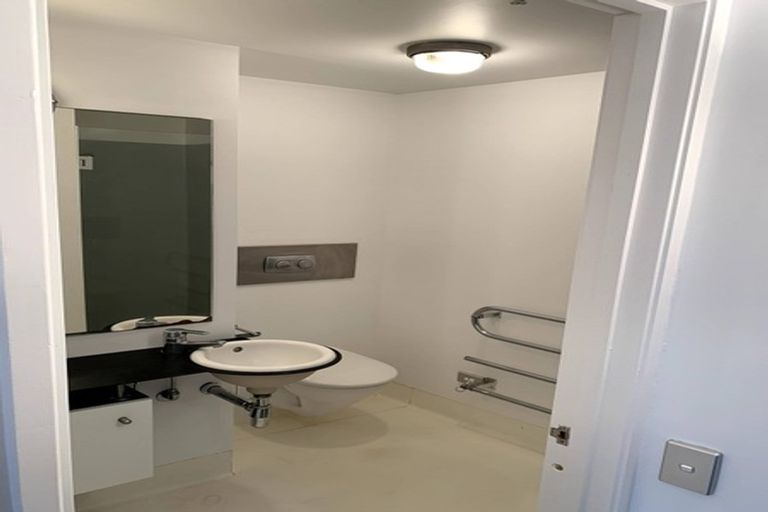 Photo of property in St Pauls Apartments, 31/43 Mulgrave Street, Thorndon, Wellington, 6011