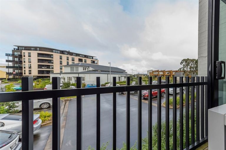 Photo of property in 2 Mayfly Lane, Hobsonville, Auckland, 0616