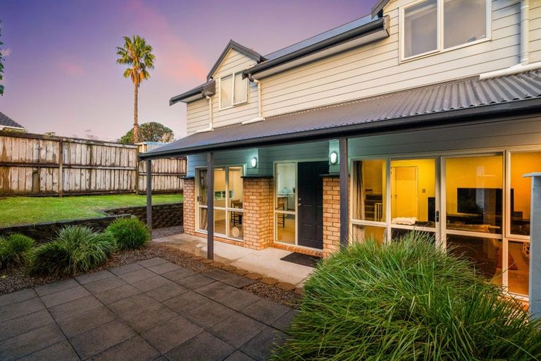 Photo of property in 305 Royal Road, Massey, Auckland, 0614