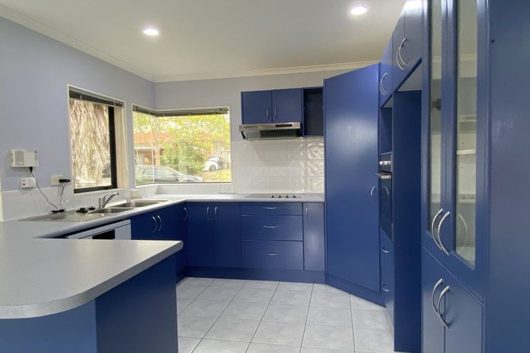 Photo of property in 23 Dairyland Drive, East Tamaki Heights, Auckland, 2016