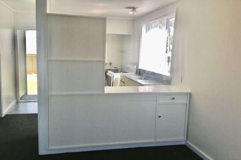 Photo of property in 9 Calgher Avenue, Waitara, 4320