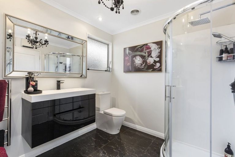 Photo of property in 12 Mossburn Grove, Kelson, Lower Hutt, 5010