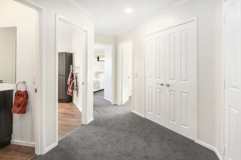 Photo of property in 14 Lakemere Way, Kinloch, Taupo, 3377