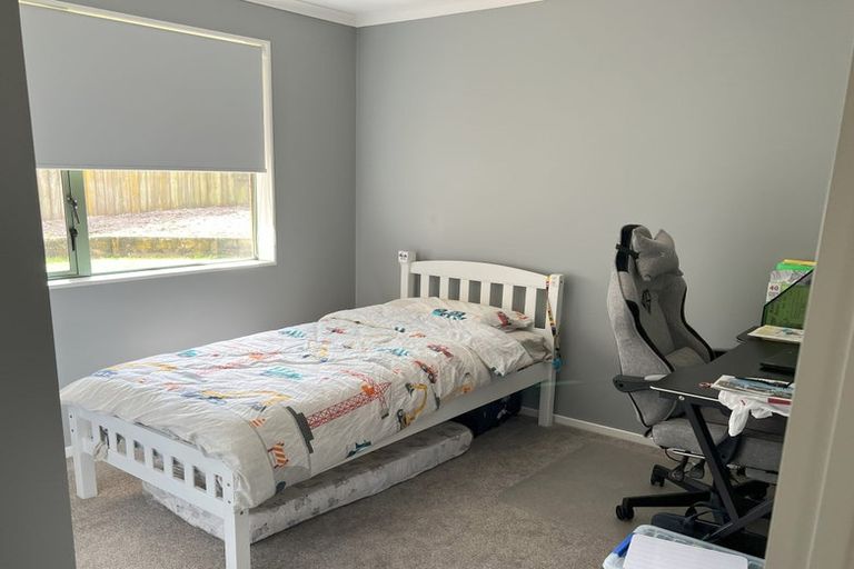 Photo of property in 8 Marlon Lane, East Tamaki, Auckland, 2016