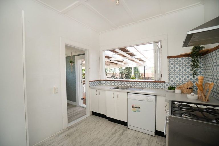 Photo of property in 45 Miro Street, Takaro, Palmerston North, 4410