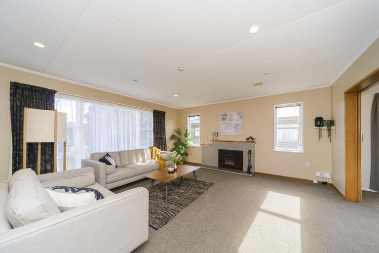 Photo of property in 9 Leslie Avenue, Cloverlea, Palmerston North, 4412