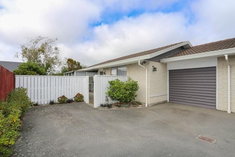 Photo of property in 1/64 Highsted Road, Bishopdale, Christchurch, 8053