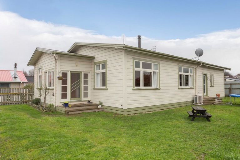 Photo of property in 21a Burns Street, Dannevirke, 4930