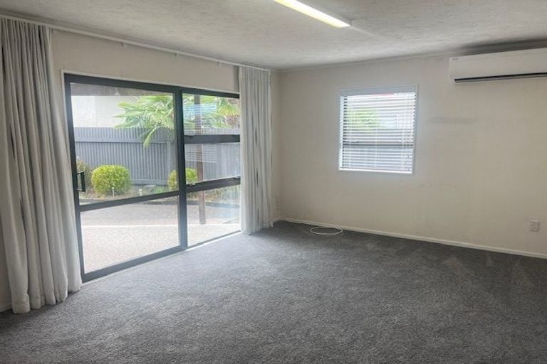Photo of property in 3/386 Gloucester Street, Taradale, Napier, 4112