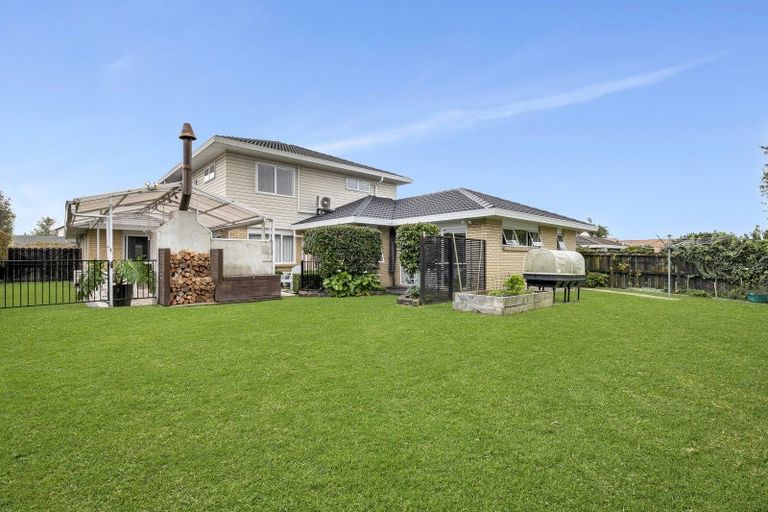 Photo of property in 16 Chippewa Place, Conifer Grove, Takanini, 2112