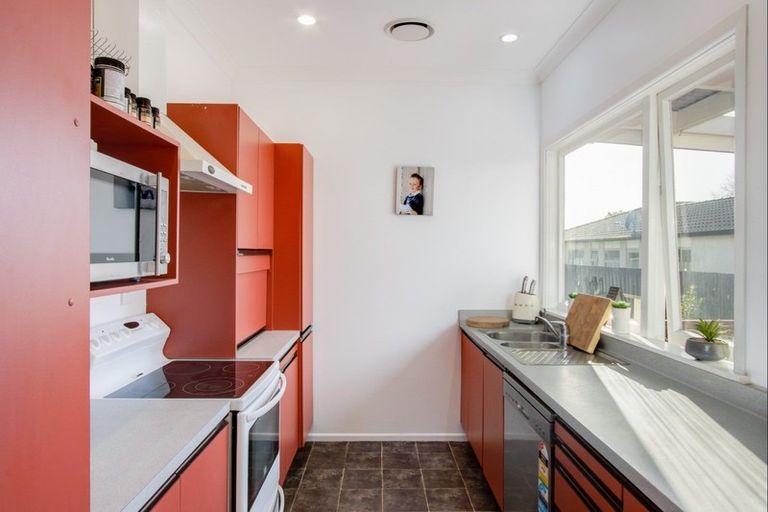 Photo of property in 12 Hinton Road, Taradale, Napier, 4112