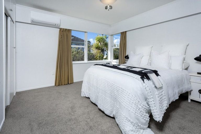 Photo of property in 6 Monarch Avenue, Hillcrest, Auckland, 0627