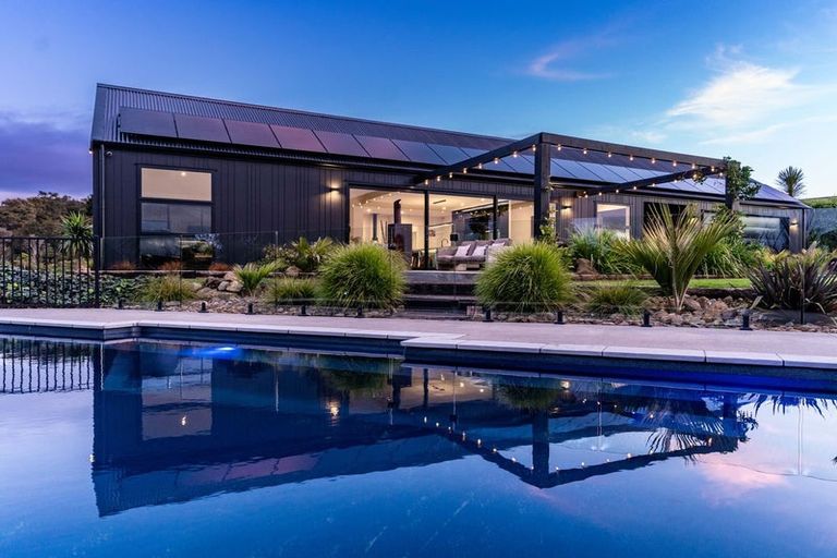 Photo of property in 136 Karanui Road, Te Kamo, Kamo, 0185