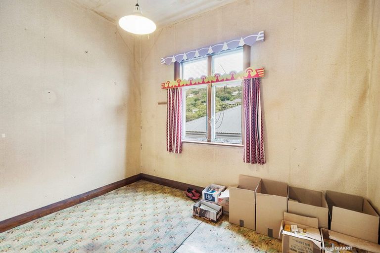 Photo of property in 9 Mckinley Crescent, Brooklyn, Wellington, 6021